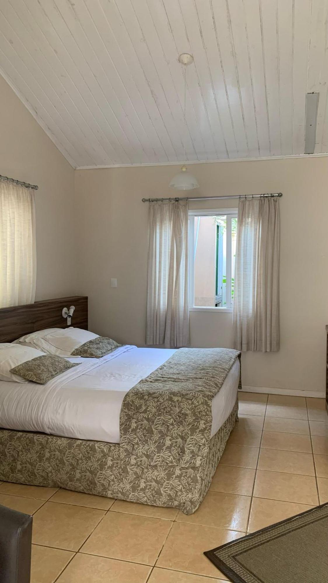 Paraty Bungalows Bar E Hotel ภายนอก รูปภาพ